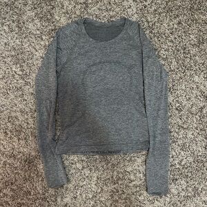 Lululemon Swiftly Tech 2.0 Race Length Size 6 Slate